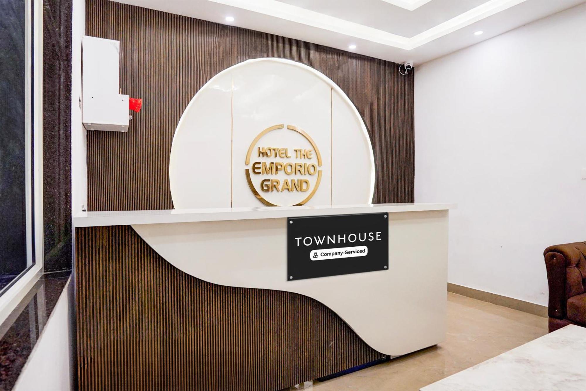 Townhouse Hotel Grand Emporio By Sbg Near Vaishali Metro Station Ghaziabad Eksteriør bilde