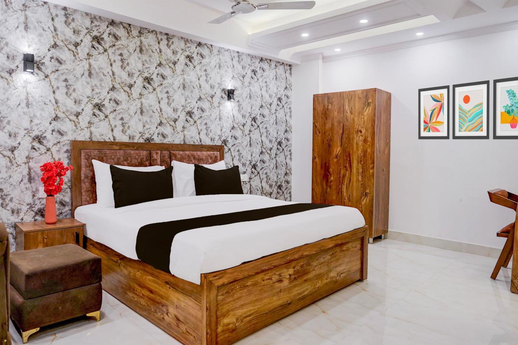 Townhouse Hotel Grand Emporio By Sbg Near Vaishali Metro Station Ghaziabad Eksteriør bilde