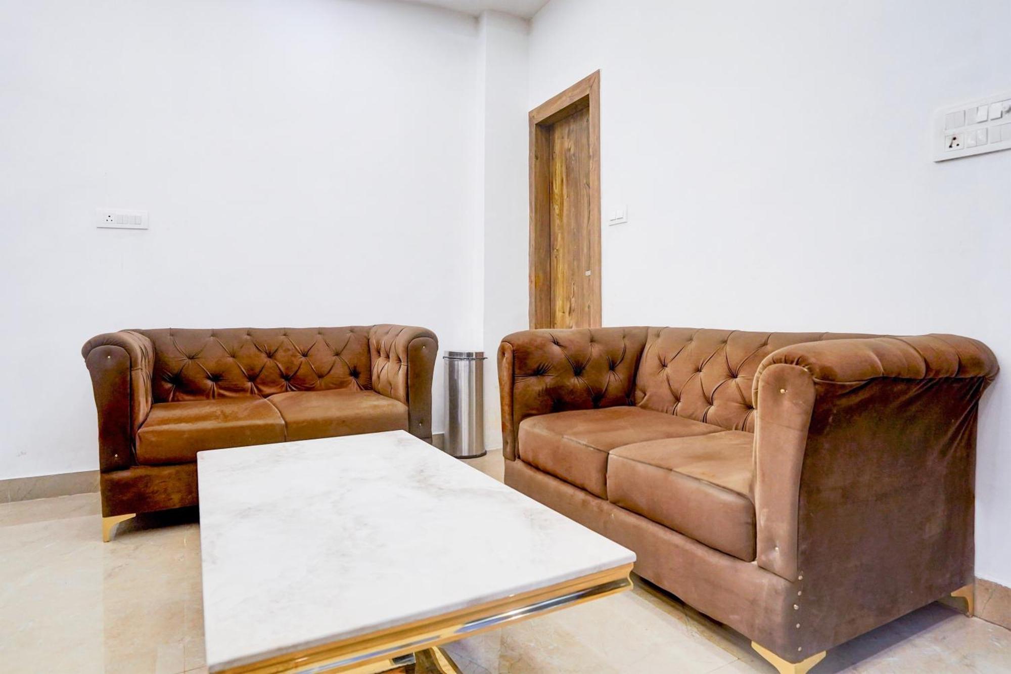 Townhouse Hotel Grand Emporio By Sbg Near Vaishali Metro Station Ghaziabad Eksteriør bilde